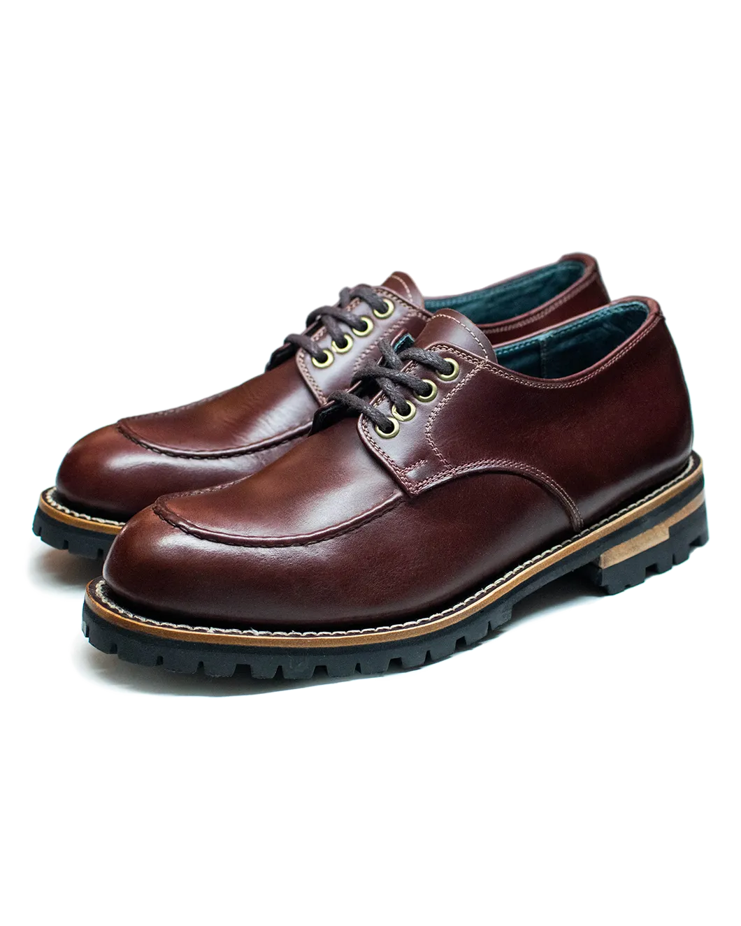 Derby Modelo Coll color guinda